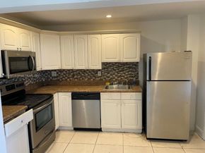 1475 NE 125th Ter 301A, North Miami FL 33161