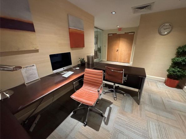 950 Brickell Bay Dr 3610, Miami FL 33131