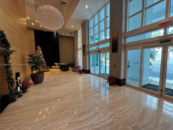 950 Brickell Bay Dr 3610, Miami FL 33131