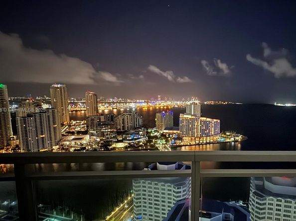 950 Brickell Bay Dr 3610, Miami FL 33131