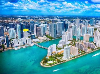 950 Brickell Bay Dr