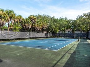 4235 N University Dr 308, Sunrise FL 33351