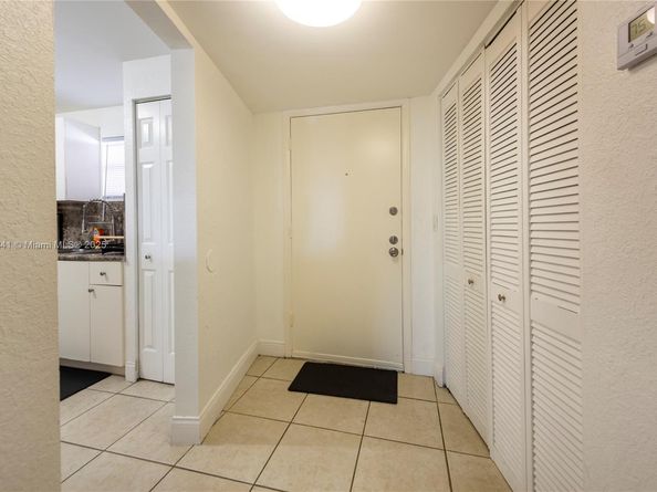 4235 N University Dr 308, Sunrise FL 33351