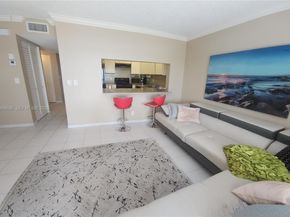 203 Liberty Ct 203, Deerfield Beach FL 33442
