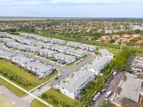 4613 NW 118th Ave 4613, Coral Springs FL 33076