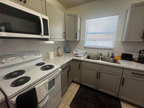 1283 NW 45th St, Miami FL 33142