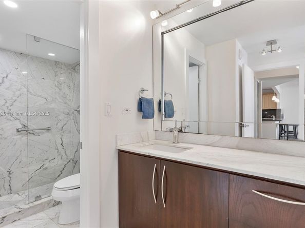 7135 Collins Ave 733, Miami Beach FL 33141