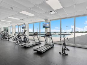 7135 Collins Ave 733, Miami Beach FL 33141