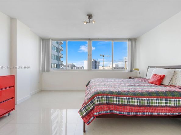 7135 Collins Ave 733, Miami Beach FL 33141