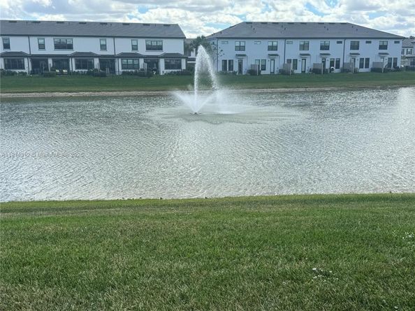 2162 Appleton Cir N, Oakland Park FL 33309