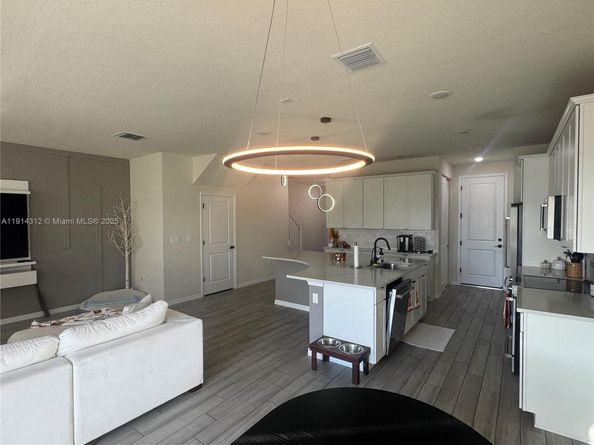 2162 Appleton Cir N, Oakland Park FL 33309