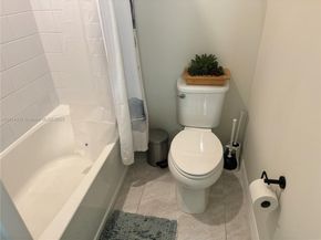 2162 Appleton Cir N, Oakland Park FL 33309