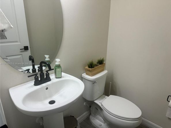 2162 Appleton Cir N, Oakland Park FL 33309