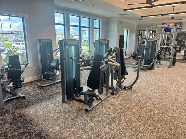 2162 Appleton Cir N, Oakland Park FL 33309