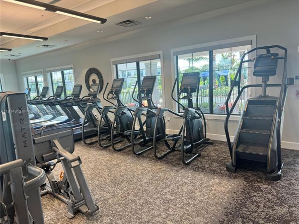 2162 Appleton Cir N, Oakland Park FL 33309