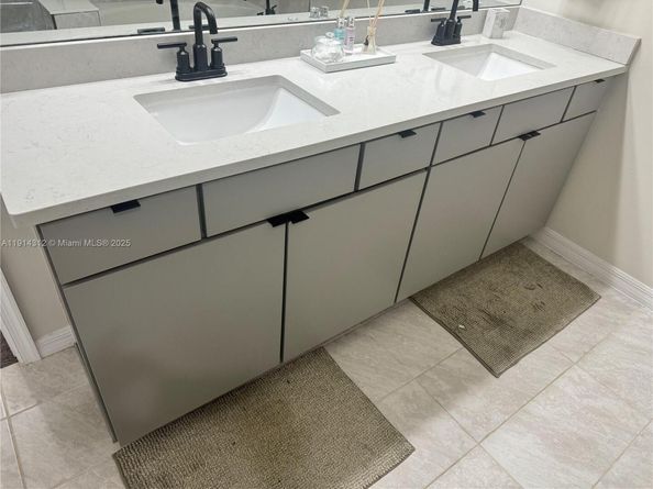 2162 Appleton Cir N, Oakland Park FL 33309