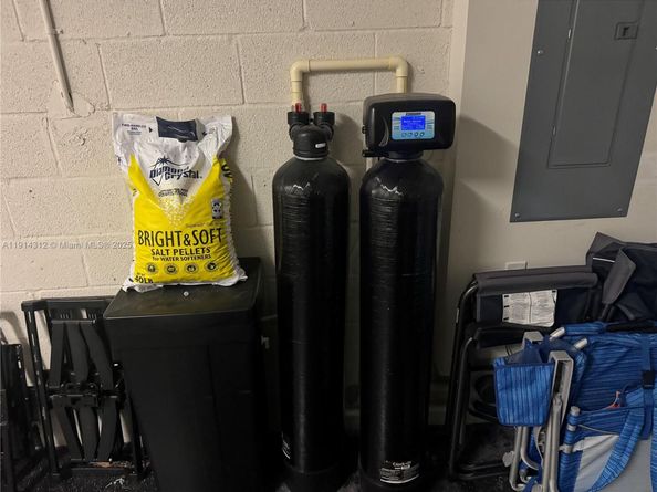 2162 Appleton Cir N, Oakland Park FL 33309