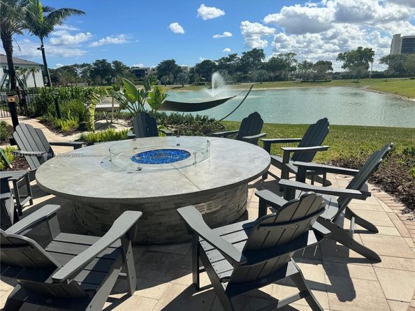 2162 Appleton Cir N, Oakland Park FL 33309