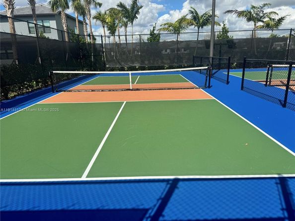 2162 Appleton Cir N, Oakland Park FL 33309