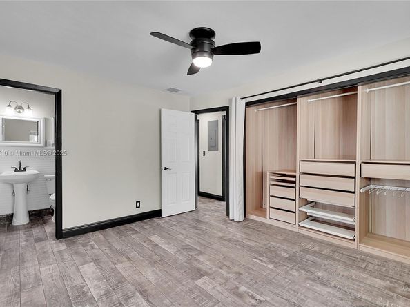 351 SE 16th Ave, Pompano Beach FL 33060