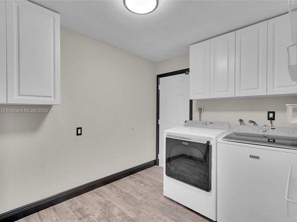 351 SE 16th Ave, Pompano Beach FL 33060