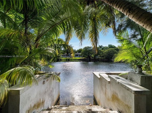 12800 Griffing Blvd, North Miami FL 33161