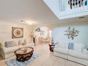 10 NW 110th Ave, Plantation FL 33324