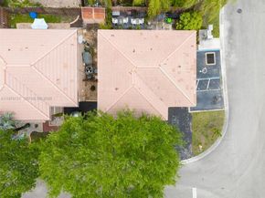 10 NW 110th Ave, Plantation FL 33324