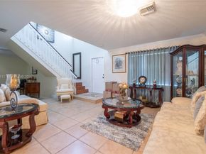 10 NW 110th Ave, Plantation FL 33324