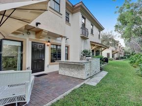 4749 N Grand Cypress Cir N, Coconut Creek FL 33073