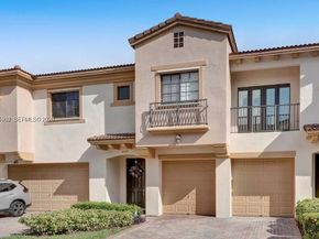 4749 N Grand Cypress Cir N, Coconut Creek FL 33073
