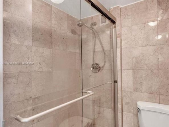 2025 NE 164th St 716, North Miami Beach FL 33162