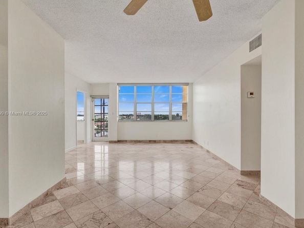2025 NE 164th St 716, North Miami Beach FL 33162