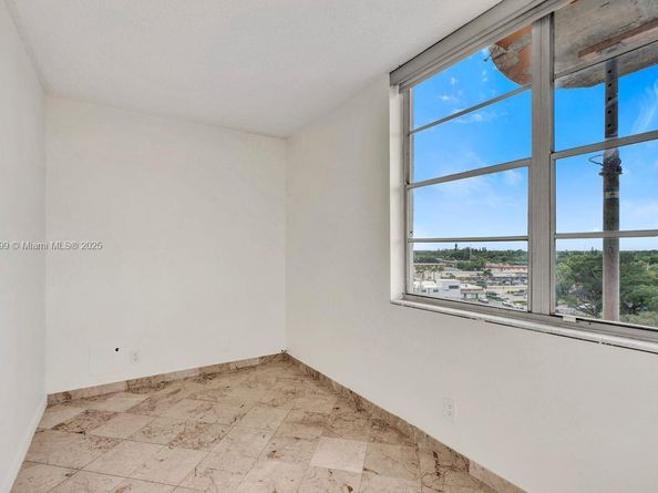 2025 NE 164th St 716, North Miami Beach FL 33162
