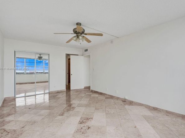 2025 NE 164th St 716, North Miami Beach FL 33162