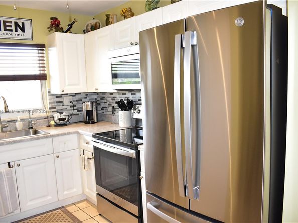 9320 Sunrise Lakes Blvd 306, Sunrise FL 33322