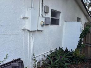 6541 Sherman St, Hollywood FL 33024