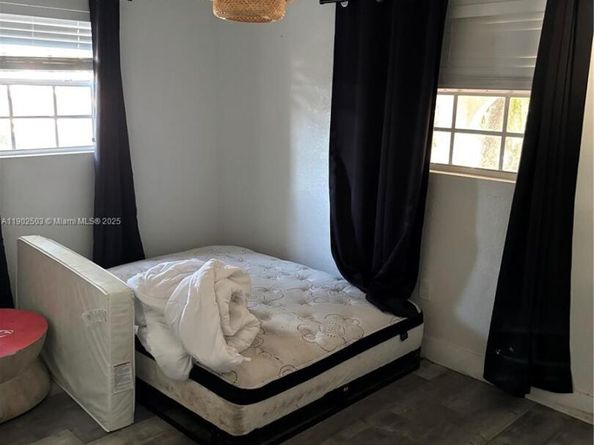 6541 Sherman St, Hollywood FL 33024