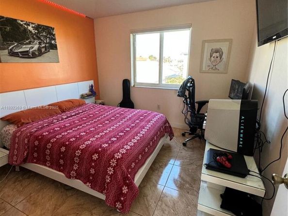 14031 SW 161st Ter, Miami FL 33177