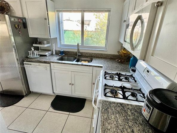 14031 SW 161st Ter, Miami FL 33177