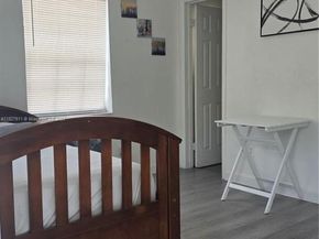 2729 NW 47th St, Miami FL 33142