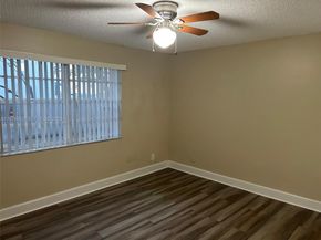 301 SW 86th Ave 102, Pembroke Pines FL 33025