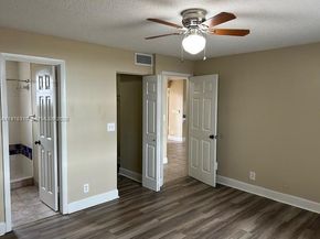 301 SW 86th Ave 102, Pembroke Pines FL 33025