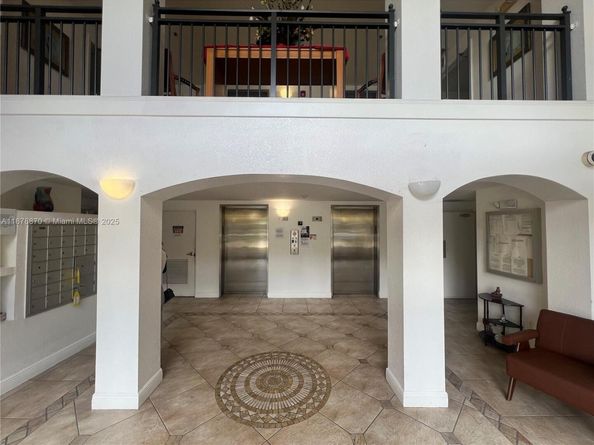 9340 Fontainebleau Blvd W206, Miami FL 33172