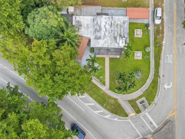 305 Opa Locka Blvd, North Miami FL 33168