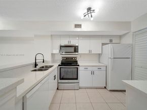 2620 S University Dr 109, Davie FL 33328