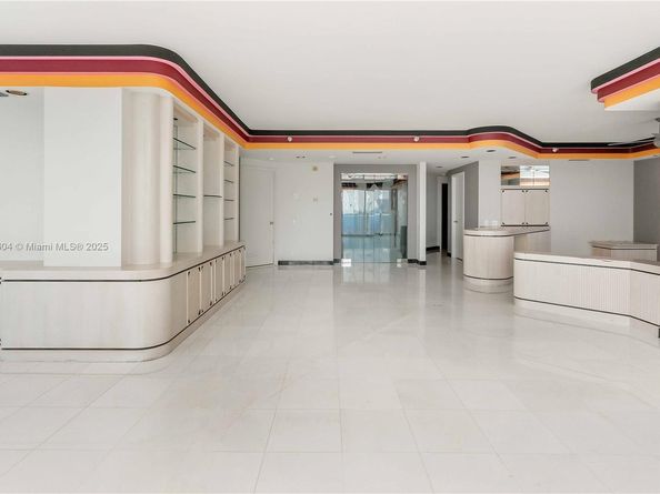 3802 NE 207th St 601, Aventura FL 33180