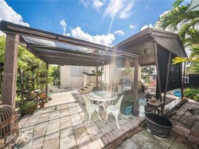 8341 SW 27th Ln, Miami FL 33155