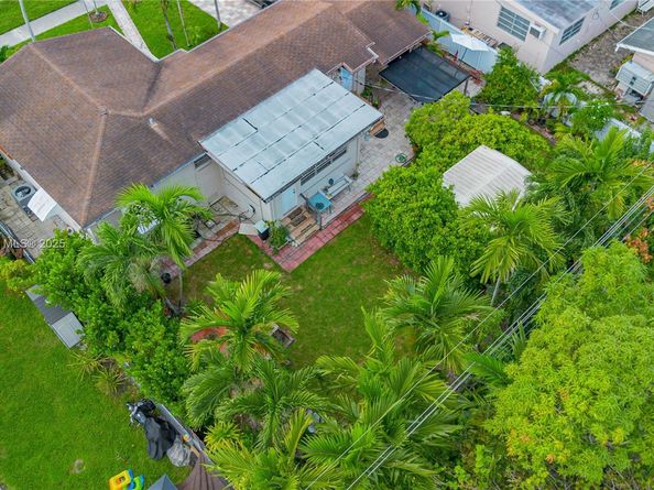 8341 SW 27th Ln, Miami FL 33155