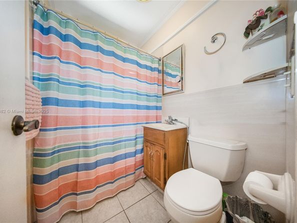 8341 SW 27th Ln, Miami FL 33155